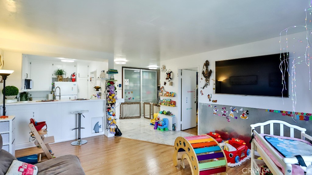 6924 Hyde Park Drive 106
