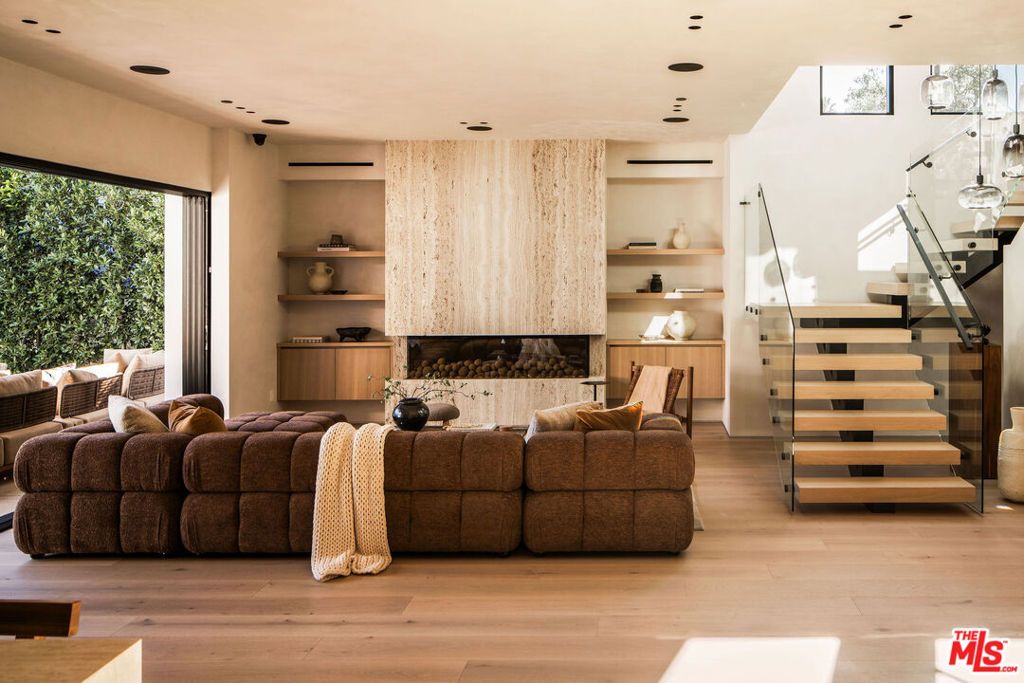 Photo of 4140 Kraft Avenue, Studio City, CA 91604 (MLS # 26637669)