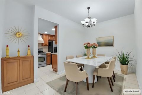 Photo of 17914 Magnolia Boulevard #125, Encino, CA 91316 (MLS # SR25221568)