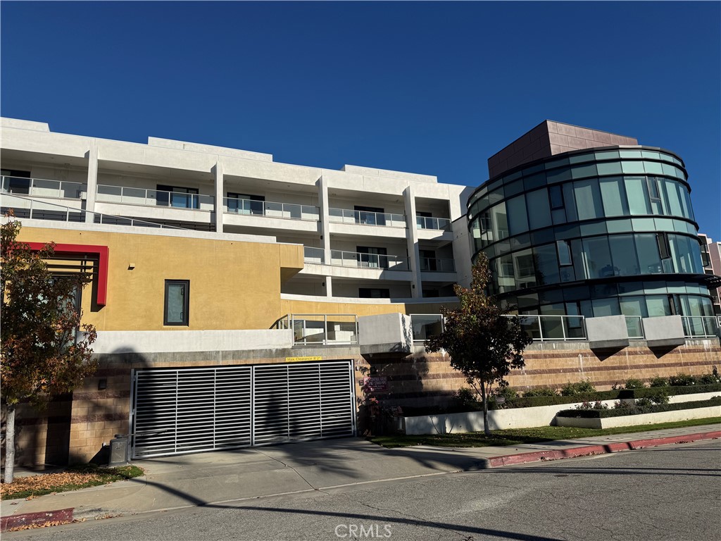210 N Monterey Street 407