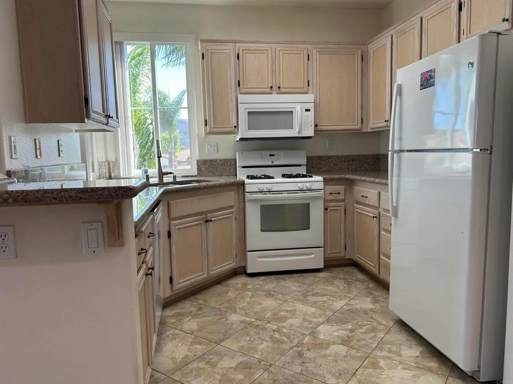 El Cajon, California 92019, United States, 3 Bedrooms Bedrooms, ,2 BathroomsBathrooms,Residential,Coming Soon,156431