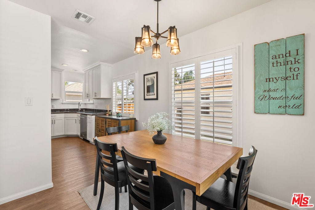 6538 De Celis Place
