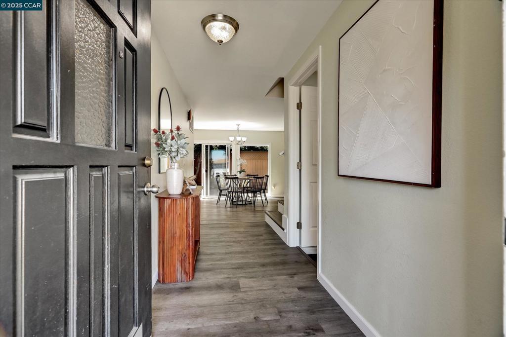 Welcome to 1000 View Drive in Richmond's Hilltop Green. Located on a quiet cul-de-sac. This lovely renovated townhouse features four bedrooms and three full baths. The main floor features expansive living with a charming master bedroom suite that is full of light, and a wonderful place to sleep, think and create. The kitchen is bright and modern and the dining area is perfect for sharing your gourmet meals. The living room offers a comfortable casual vibe where you can entertain by the fireplace. The upstairs comprises of another master bedroom suite, two additional bedrooms with large windows and two full baths. Open House Sunday August 31, 2025 from 1pm - 3pm.