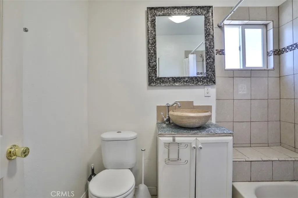 Bellflower, California 90706, United States, 3 Bedrooms Bedrooms, ,2 BathroomsBathrooms,Residential,Active,155714