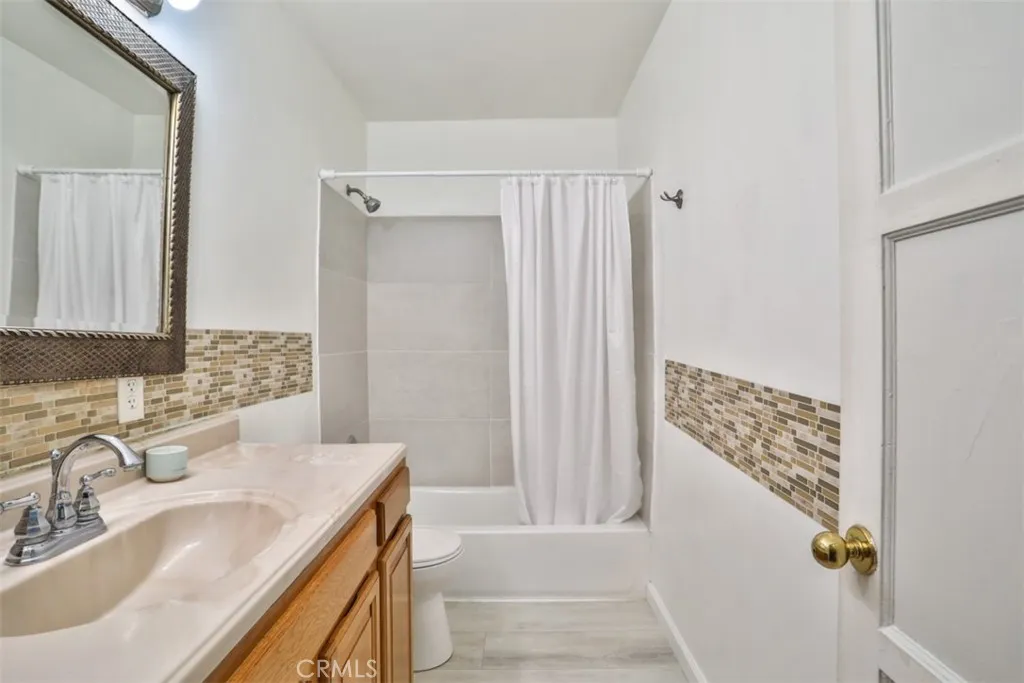 Bellflower, California 90706, United States, 3 Bedrooms Bedrooms, ,2 BathroomsBathrooms,Residential,Active,155714