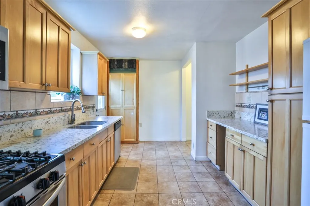 Bellflower, California 90706, United States, 3 Bedrooms Bedrooms, ,2 BathroomsBathrooms,Residential,Active,155714