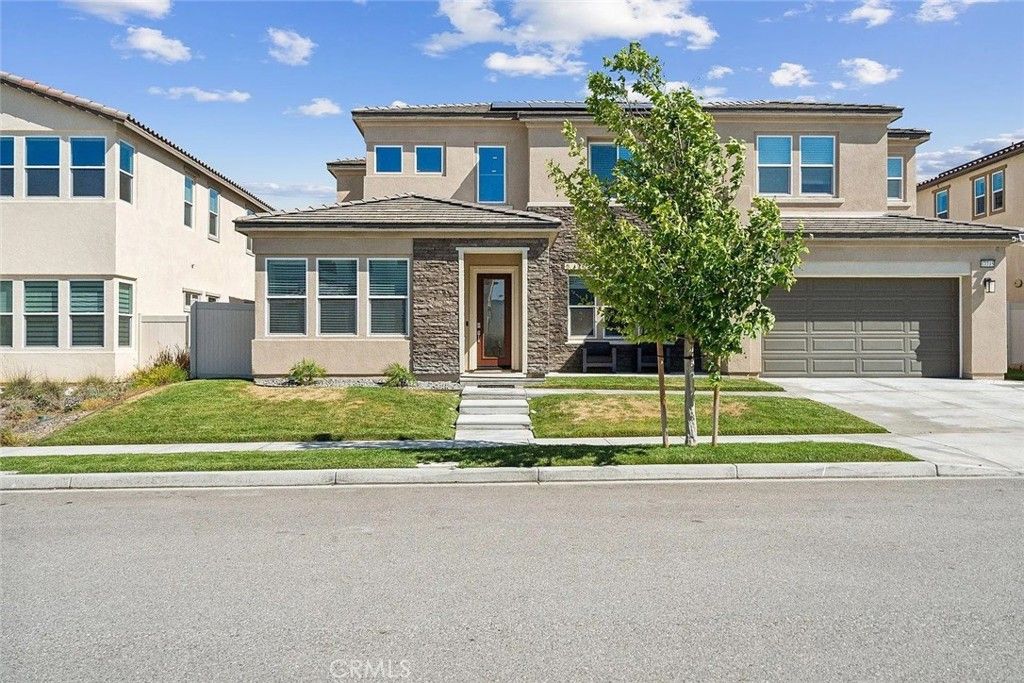 Photo of 17715 Hillside Way, Saugus, CA 91350 (MLS # SR26029328)