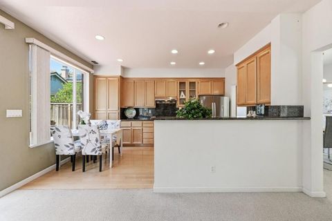 Tiny photo for 17 Miranda Court, Alameda, CA 94502 (MLS # ML82049700)