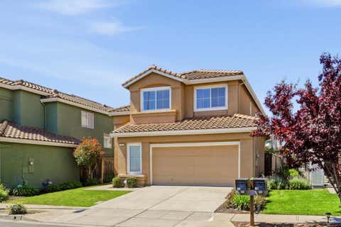 Tiny photo for 17 Miranda Court, Alameda, CA 94502 (MLS # ML82049700)