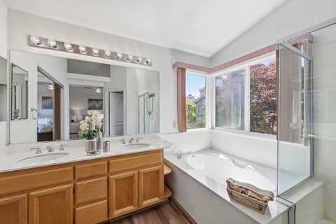 Tiny photo for 17 Miranda Court, Alameda, CA 94502 (MLS # ML82049700)
