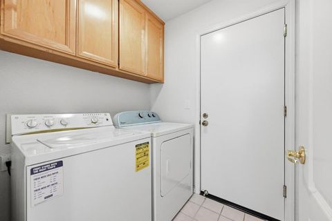 Tiny photo for 17 Miranda Court, Alameda, CA 94502 (MLS # ML82049700)