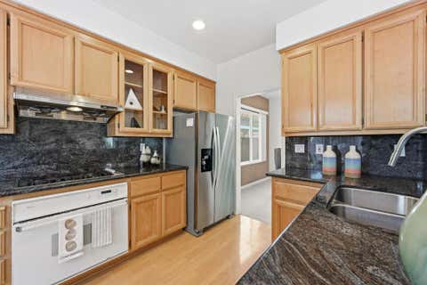 Tiny photo for 17 Miranda Court, Alameda, CA 94502 (MLS # ML82049700)
