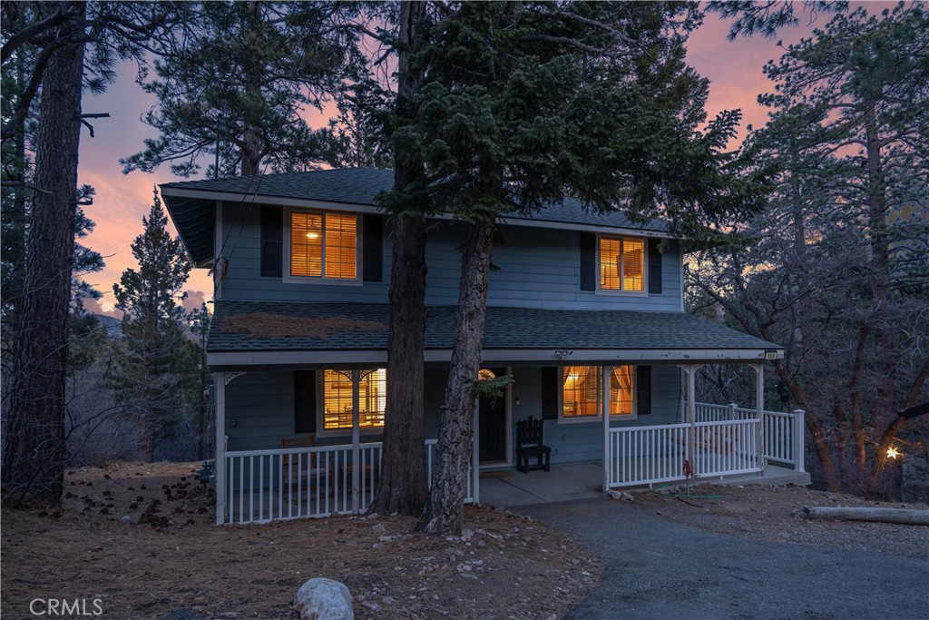 550 Villa Grove