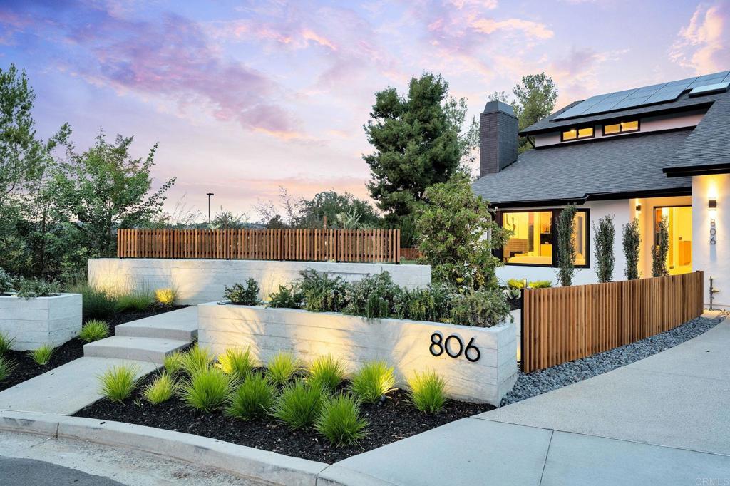 806 Needlerock Place