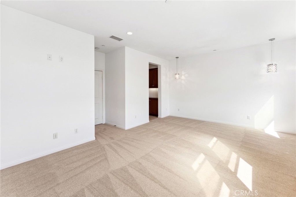 Vantis - Residential Lease