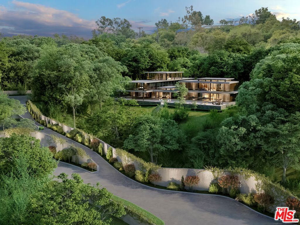 Photo of 13511 Mulholland Drive, Beverly Hills, CA 90210 (MLS # 26662077)