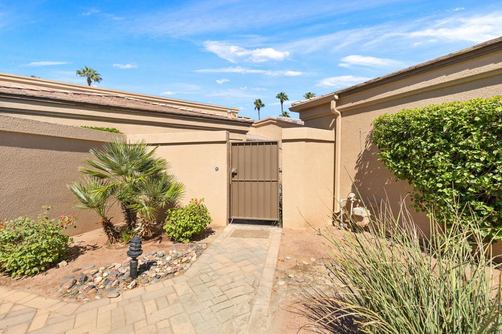 Palm Valley CC - Residential