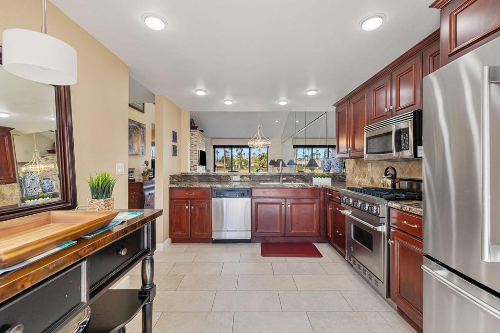 Palm Valley CC - Residential