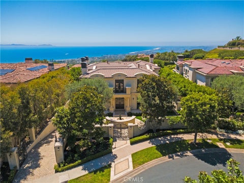 Photo of 3 Island Vista Vis, Newport Coast, CA 92657 (MLS # OC26169751)