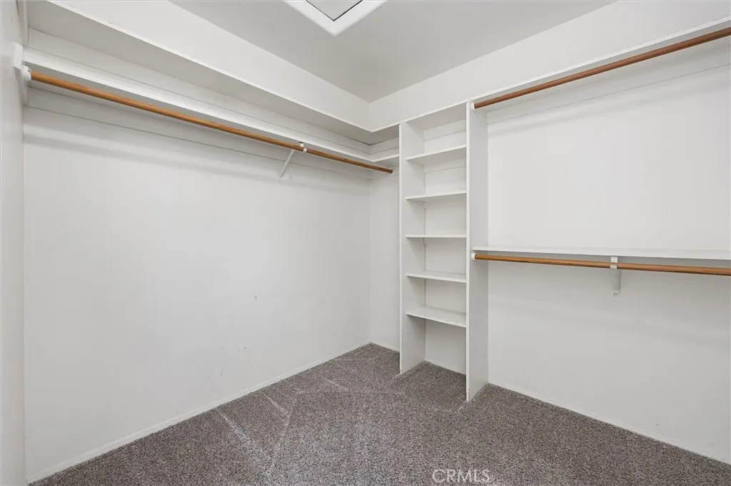 Bakersfield, California 93312, United States, 4 Bedrooms Bedrooms, ,2 BathroomsBathrooms,Residential,Active,212066