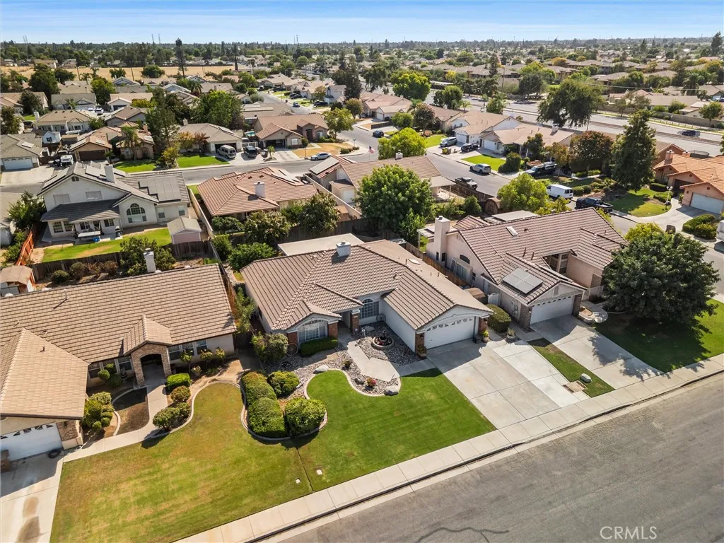 Bakersfield, California 93312, United States, 4 Bedrooms Bedrooms, ,2 BathroomsBathrooms,Residential,Active,212066