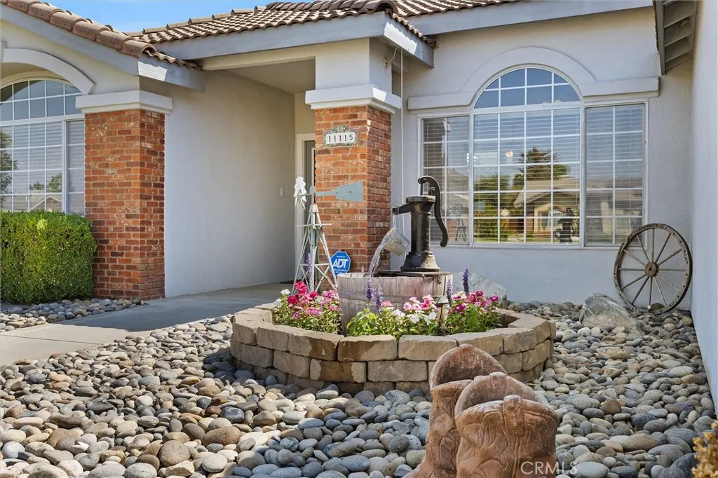 Bakersfield, California 93312, United States, 4 Bedrooms Bedrooms, ,2 BathroomsBathrooms,Residential,Active,212066