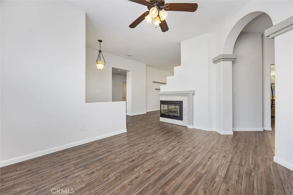 Bakersfield, California 93312, United States, 4 Bedrooms Bedrooms, ,2 BathroomsBathrooms,Residential,Active,212066