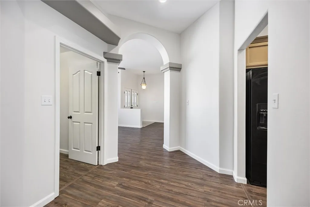 Bakersfield, California 93312, United States, 4 Bedrooms Bedrooms, ,2 BathroomsBathrooms,Residential,Active,212066