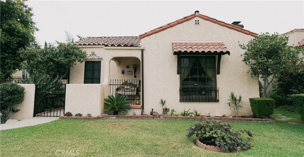 A true gem. This Spanish style single story home is located in a highly south out area of Azusa. Near to downtown and breathtaking view of the nearby mountains, this home offers 3 bedrooms, 1 full bath, separate living and dining room and fully equipped kitchen. From the moment you walk in the home, you will admire the attention to detail throughout. The home is in turkey condition and was recently earthquake retrofitted. The yard is perfectly manicured creating a great place to entertain your family and friends. This property is a must see. Priced to sell, it will not last.