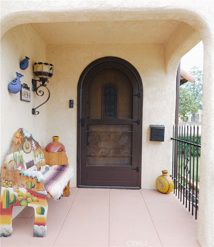 424 W 11th Street