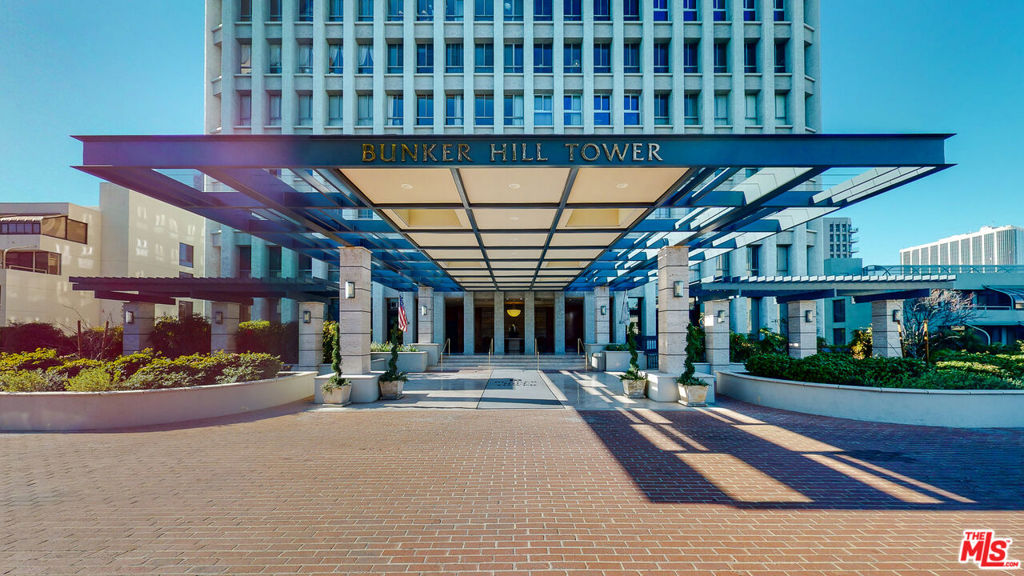 Properties 1 800 W 1st Street 3201