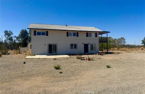 Photo of 1853 Weiman Ave Ave, Ridgecrest, CA 93555 (MLS # MB26021540)