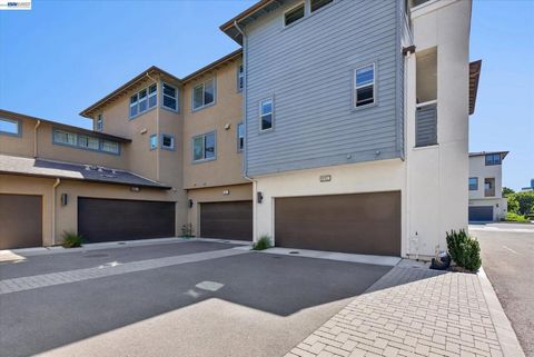 Photo of 5810 Midnight Pl PL #I, Dublin, CA 94568 (MLS # 41133893)
