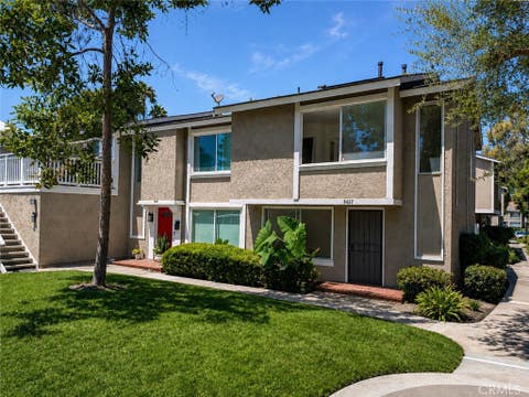 Photo of 8437 El Arroyo DR, Huntington Beach, CA 92647 (MLS # OC26182968)