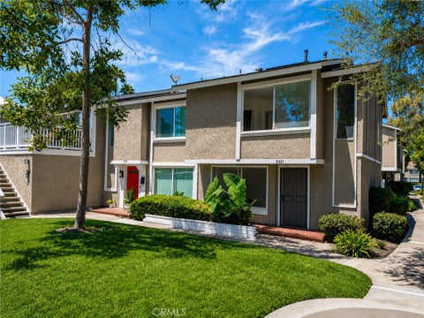 Photo of 8437 El Arroyo DR, Huntington Beach, CA 92647 (MLS # OC26182968)