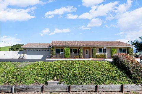 Photo of 2649 Adobe Rd, Morro Bay, CA 93442 (MLS # SC26008424)
