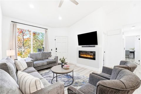 Photo of 22 Sandpiper Ln, Aliso Viejo, CA 92656 (MLS # OC26070040)