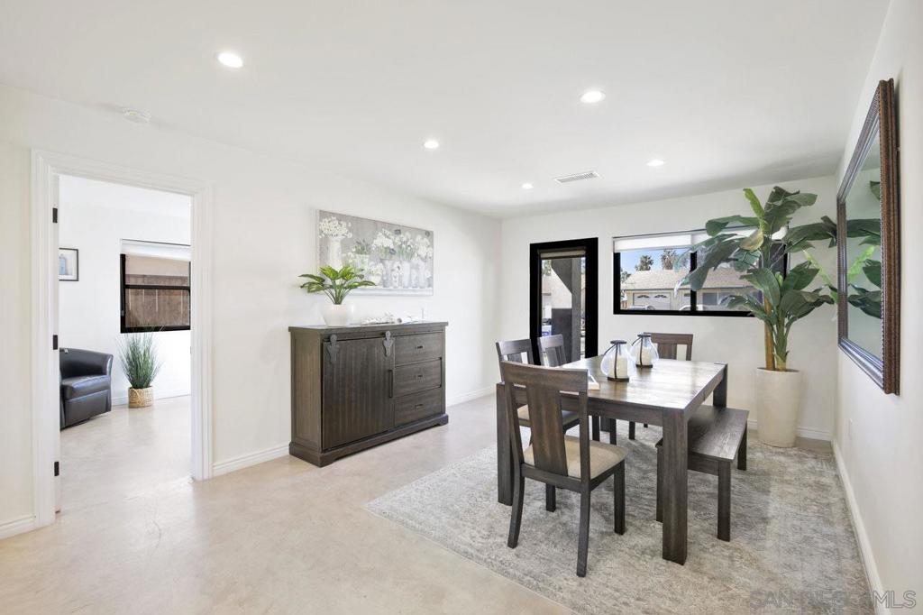 4051 Dalles Ave.