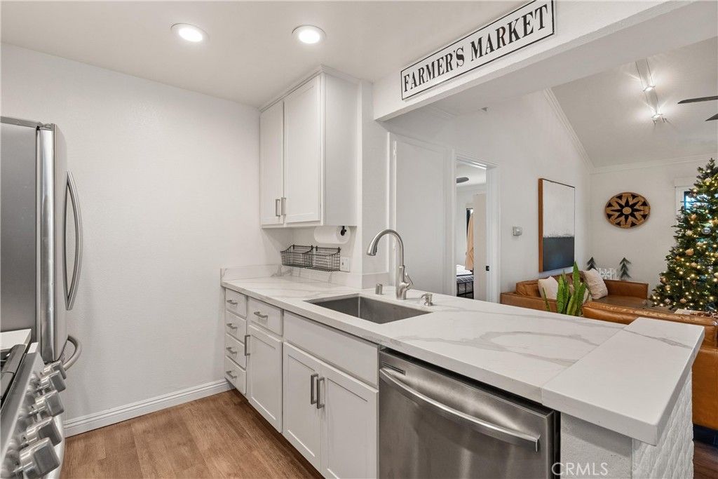 Photo of 2323 Huntington Street #904, Huntington Beach, CA 92648 (MLS # OC25272140)