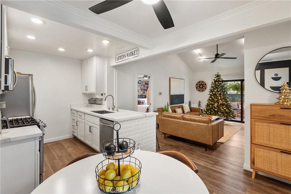 Photo of 2323 Huntington Street #904, Huntington Beach, CA 92648 (MLS # OC25272140)