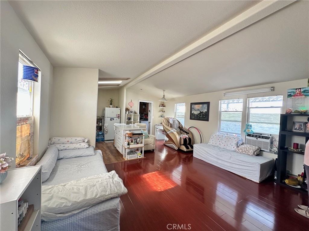 9851 Bolsa Avenue 58