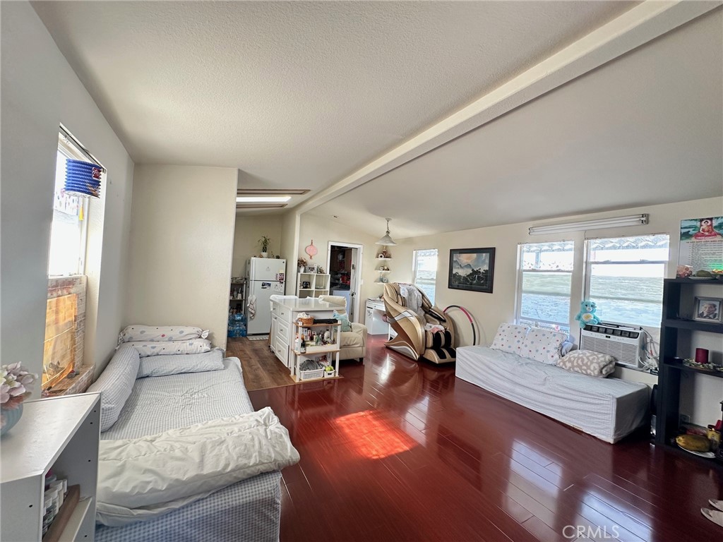 9851 Bolsa Avenue 58