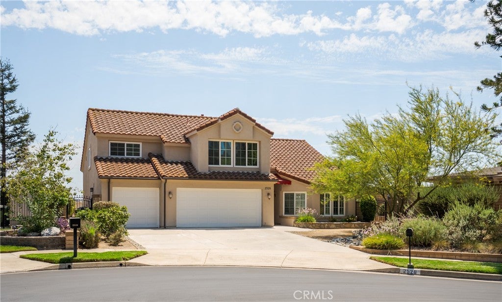2528 Sloan