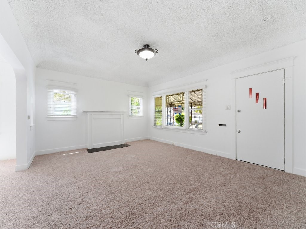 3454 W 76th Street