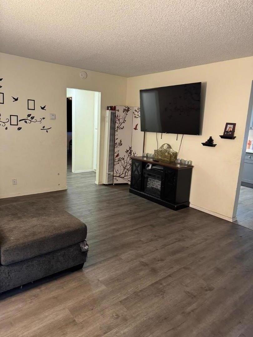 1757 De Marietta Avenue