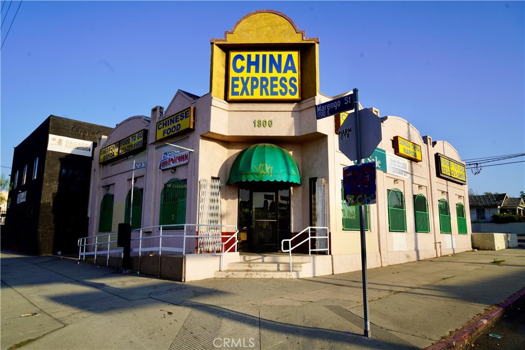 Located on a corner lot in the Boyle Heights community across from Los Angeles General Medical Center. This property is currently being used as a Restaurant with zoning as C2. Additional parcel #5201-017-015 with zoning LAR1 with address 1028 Mark St. can be sold with the property or separately. The additional lot of 4605 sq feet is currently used as extra parking space for the Restaurant. Prime opportunity for building and development for the right buyer. Originally used as a three station food court and later converted into a Restaurant. Can be converted back to original use as a three station food court. Combined lots can be developed into mixed use for apartment buildings with up to 25 units. Buyer to verify building use and limits with the city for expansion or development. Total Land square feet for two parcels is +/-10,013. Total Rentable sq is +/- 2,354.
5, 10, 101, and 110 freeways are all closely accessible. Conveniently located in close proximity to Los Angeles General Hospital and minutes away from Downtown Los Angeles, Union Station, Dodger Stadium, and Cal State LA.