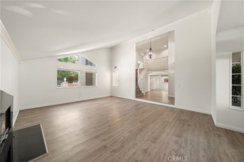 Tiny photo for 914 Sterling Oaks Court, Oak Park, CA 91377 (MLS # SR26191485)