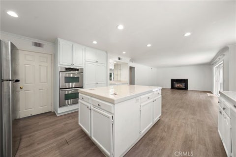 Tiny photo for 914 Sterling Oaks Court, Oak Park, CA 91377 (MLS # SR26191485)