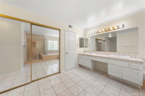 Tiny photo for 914 Sterling Oaks Court, Oak Park, CA 91377 (MLS # SR26191485)