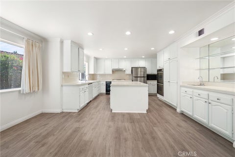Tiny photo for 914 Sterling Oaks Court, Oak Park, CA 91377 (MLS # SR26191485)